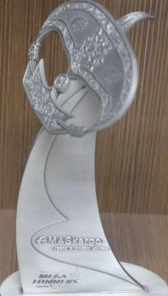 Ǻ, Malaysia Airlines, Megatonners award